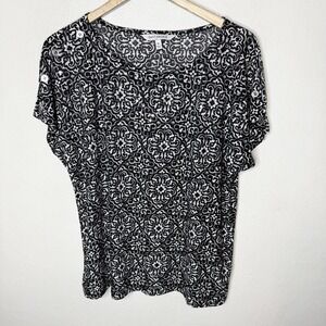 Emily Daniels Black White geometric Stretch Short Sleeve Shirt Womens XL Tee